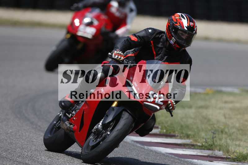 /21 17.06.2026  Ducati Schweiz Track Warmup ADR/Gruppe gruen/912